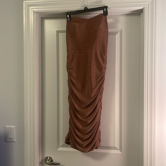 Speechless Dresses & Skirts - Worn once fitted bodycon cocktail dress - Size 9